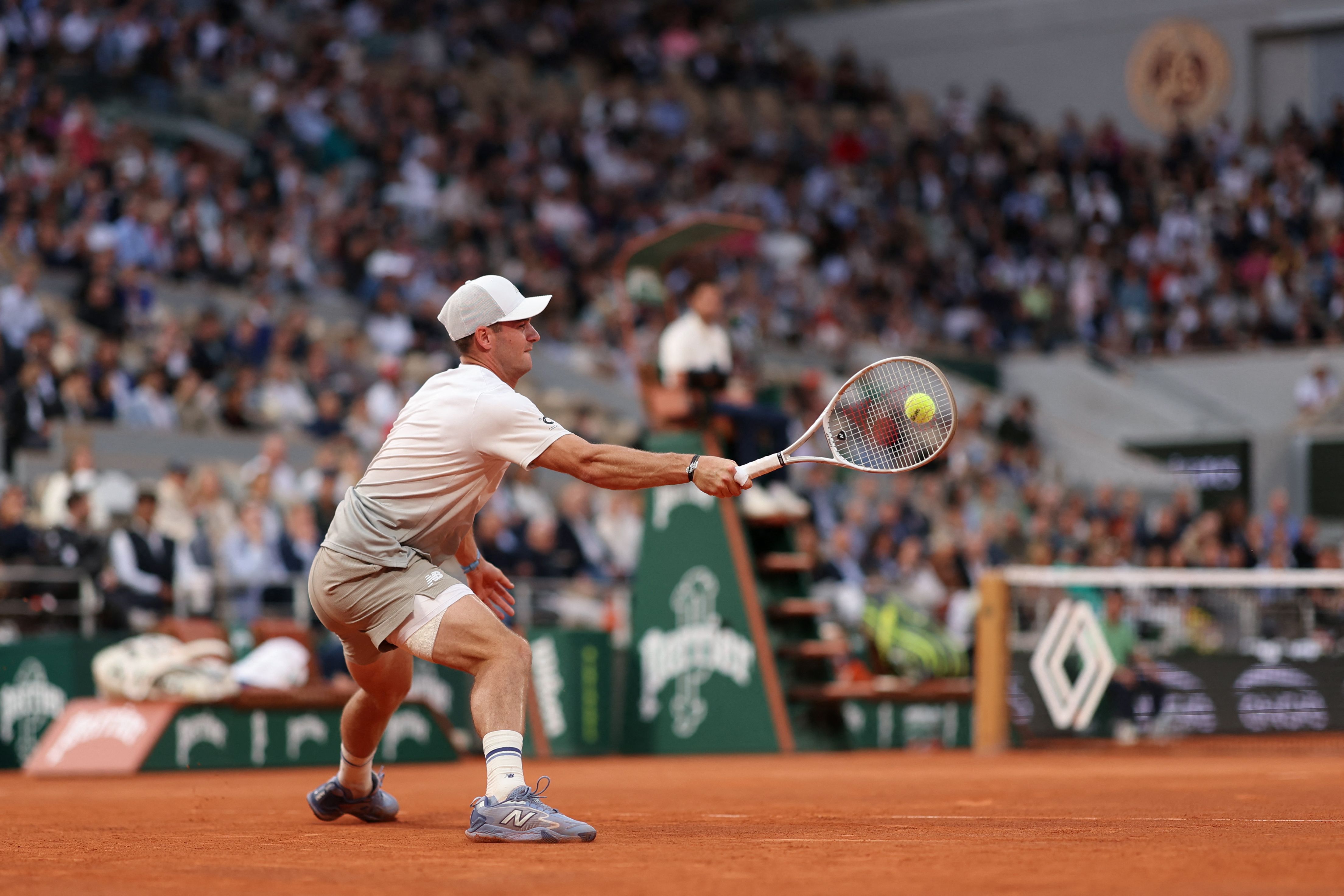澳大利亚网球队翻盘世界网球队，阿尔卡拉斯高光表现的简单介绍