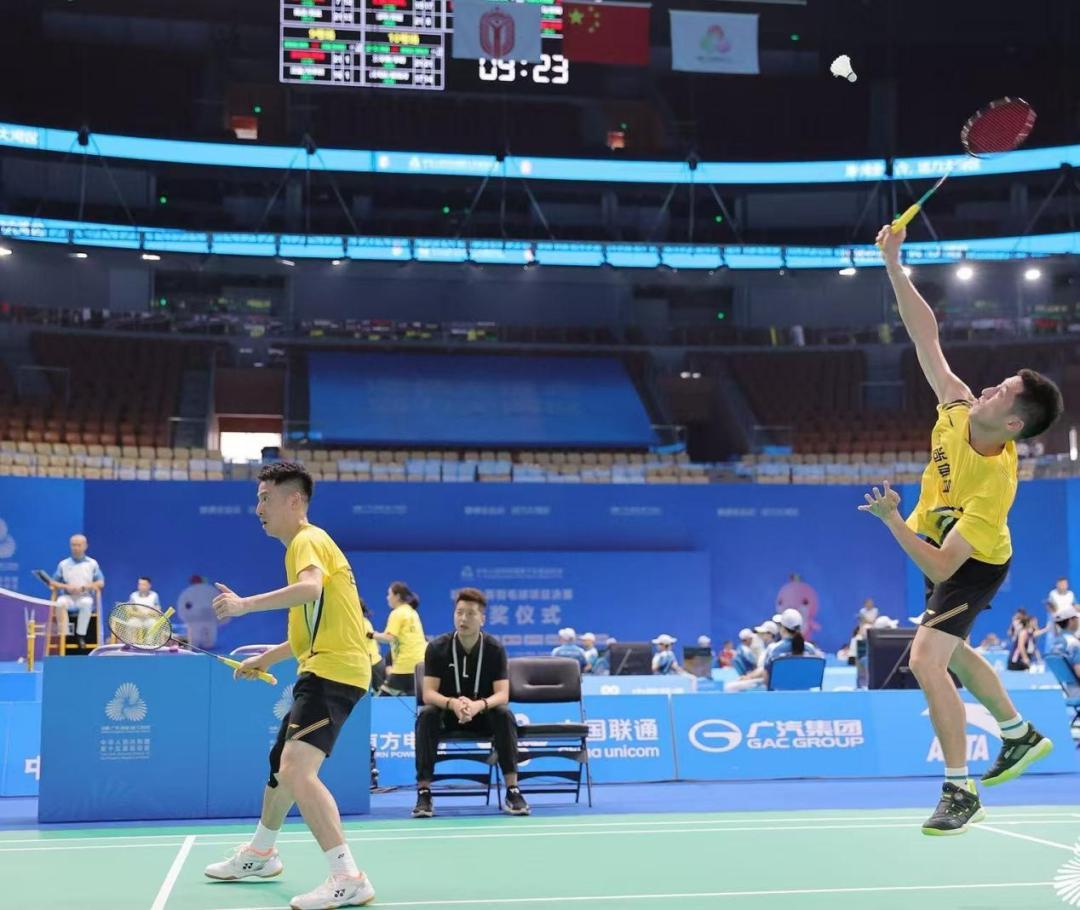 爱游戏-关于羽毛球决赛震撼开打，巅峰对决引爆全场的信息