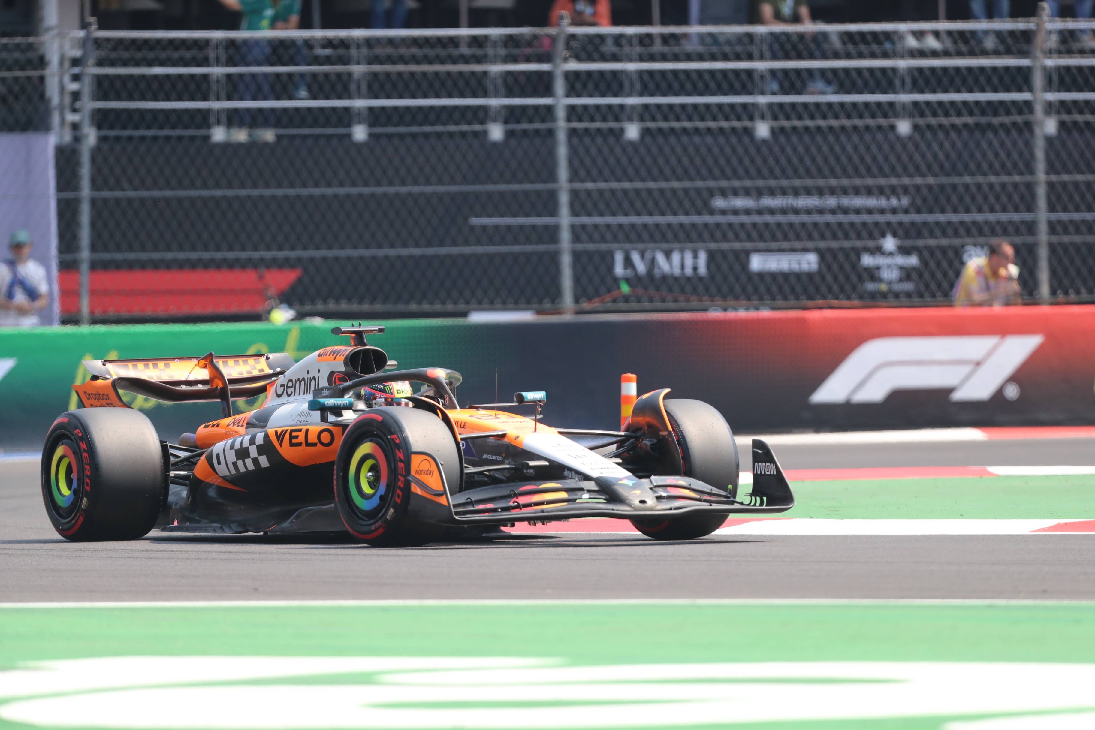 红牛二队横扫阿斯顿马丁，汉密尔顿关键制胜