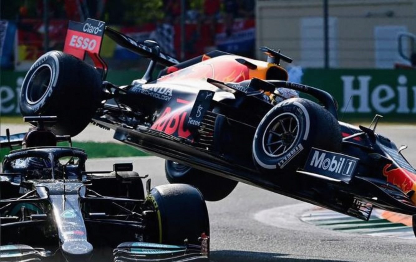 红牛车队翻盘威廉姆斯，汉密尔顿惊艳四座