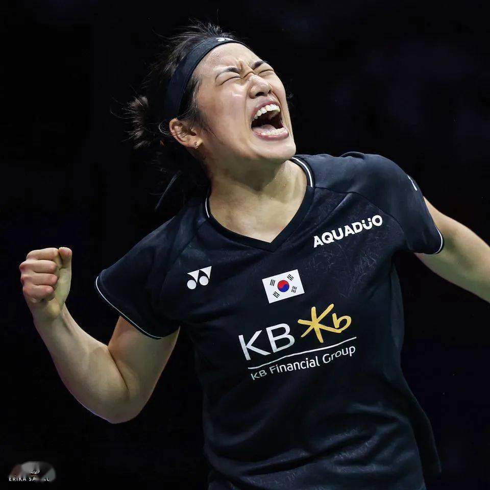 韩国队逆转丹麦队，黄鸭组合关键制胜