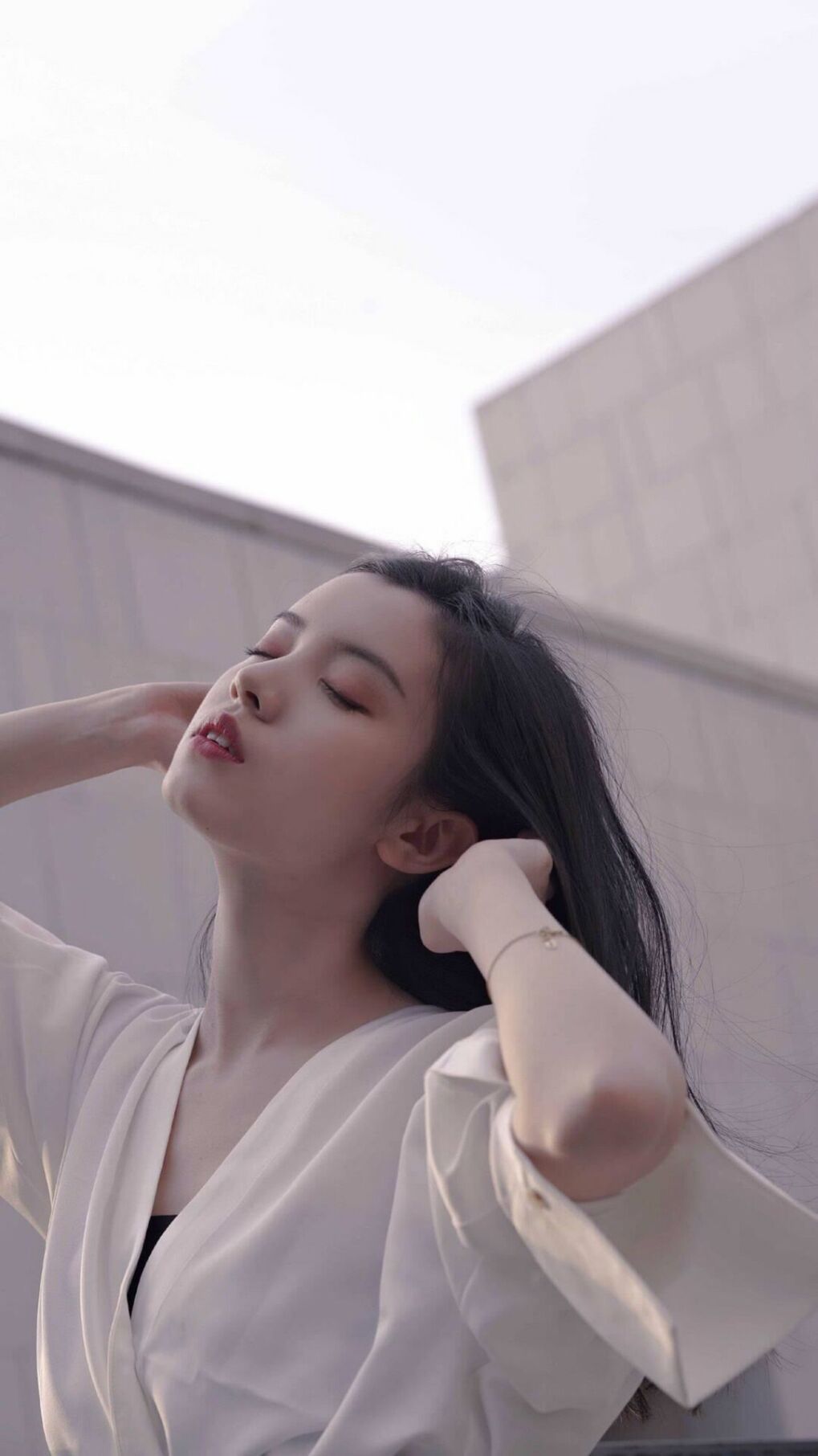 爱游戏在线-当公牛还在对抗开拓者，利拉德已在对抗时间